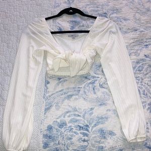 Long sleeve front tie crop top